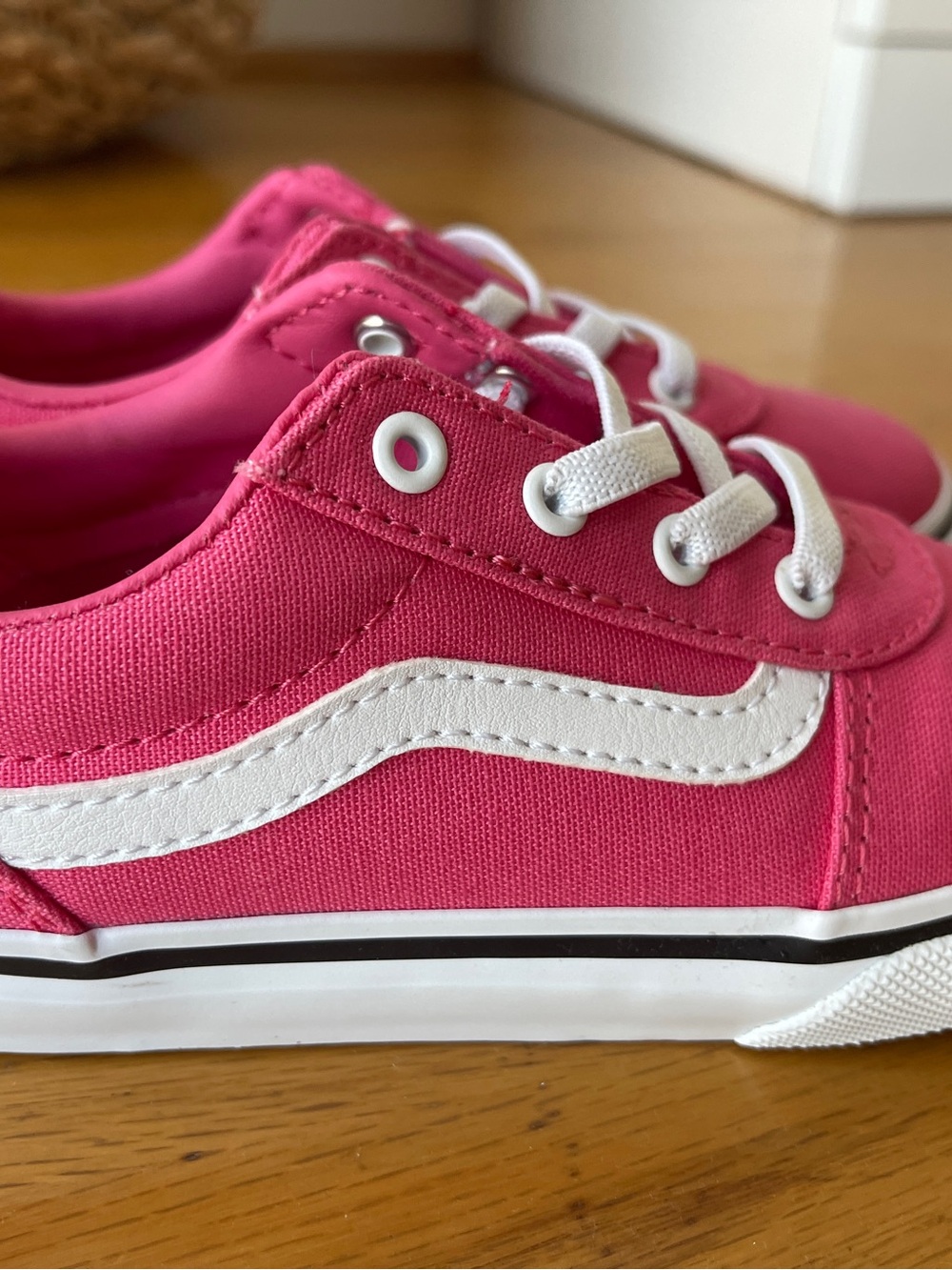 NEW never used: Classic Vans Kids Pink Low-Top Canvas Sneakers